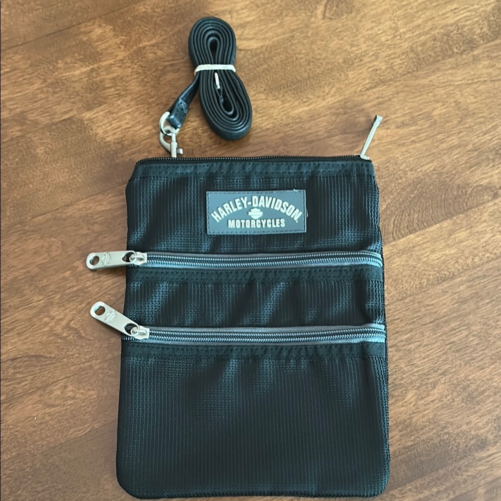 Harley-Davidson Black Womens Crossbody Bag